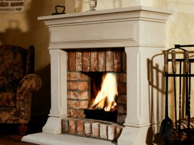 kamin, kamin, peasaaalikamin, kaunis, antiikne, dolomiidist kamin, klaasist esiuksega