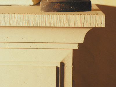 kamin, kaunis, antiikne, dolomiidist kamin, lõvpeaga.