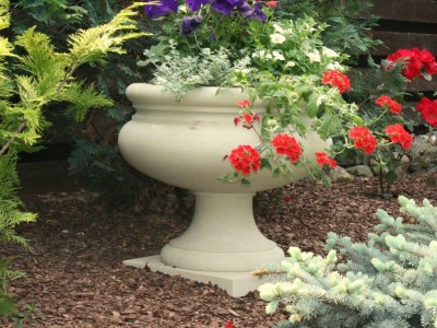 Lillevaagnad, lilledele mõeldud kivist vaas, sageli ka lihtsalt niisama dolomiidist ilu pärast