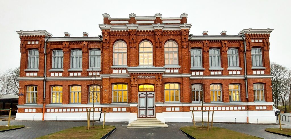 Paide Gümnaasiumi trepiastmed